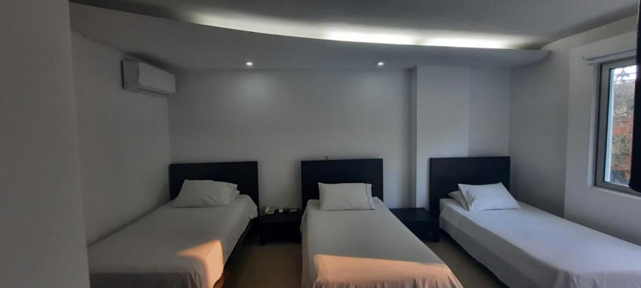 Hotel Mediterraneo Medellín Kültér fotó